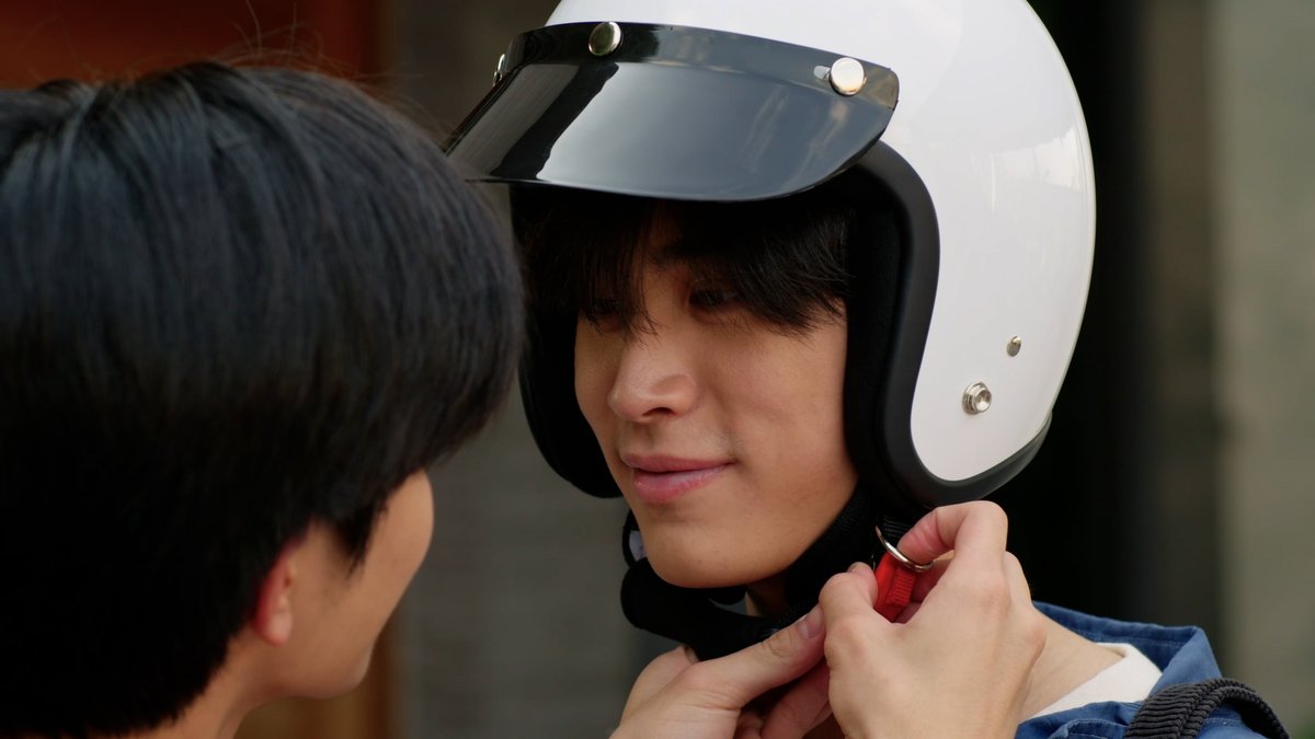 GMMTV's tweet image. เสียงหัวใจจะหลุดออกมาข้างนอกอยู่แล้วลู๊กกกกก 

#OurSkyyxMySchoolPresidentEP1
#GMMTV
@gemini_ti @tawattannn