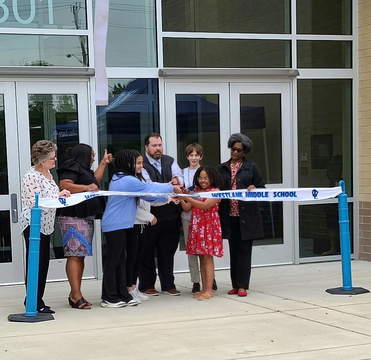 @msdwt held a rededication ceremony yesterday for the newly renovated Westlane Middle School! Located in Indianapolis, this project was also recently awarded the Indiana Subcontractors Association Project of the Year award. Congratulations! #BuildingABetterFuture