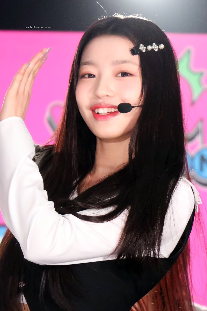 230512  KCON2023 day1 HQ  #두나공주

천사인가??🥹

#두나 #DONA #ドゥナ #강두나 
#첫사랑 #CSR