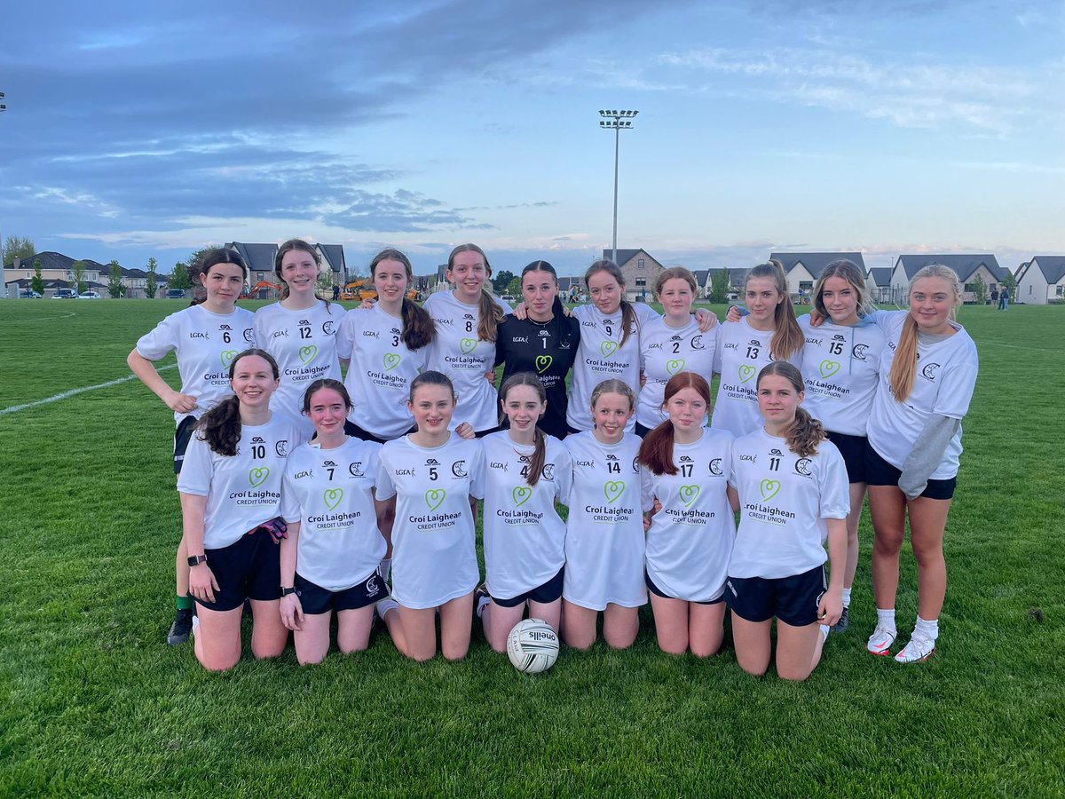 Best of luck to our U15 ladies who are in the semi final of the league on Friday evening against Raheens at 7:30pm on the main pitch! Let’s get a big support down to the club on Friday evening to support this fantastic group of girls ⚪️👏🏻 #SDgaelic #borntoplay #LGFA