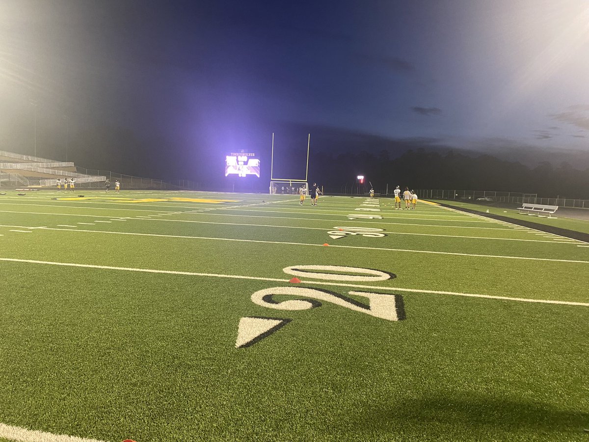 PCoachMetzger's tweet photo. Wednesdays Walk thru all the way to the weight room our PACK had LASER FOCUS. All In COMPETE https://t.co/WbMDbQI8XT