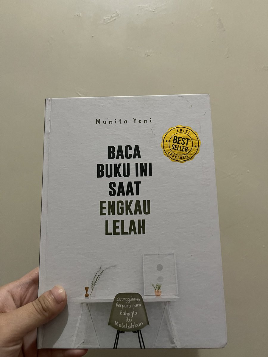 melsunmel's tweet photo. One day, one page challenge 💫

Review buku
“ Baca buku ini saat engkau lelah “
Karya Munita Yeni 
 
[ THREAD ]
@RUBIcommunity 
#SmallStepsWithRUBI https://t.co/25F9TkrGES