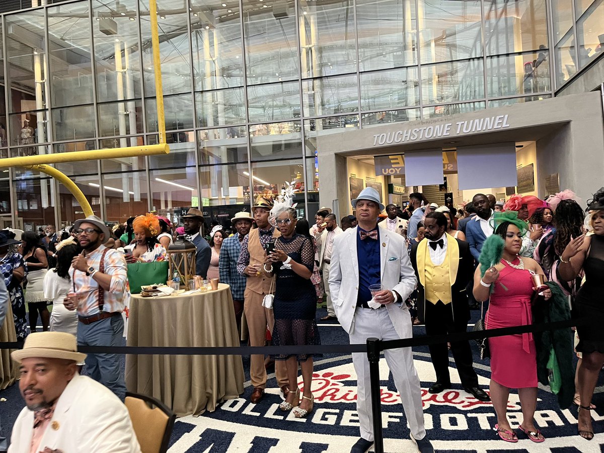 asnortonccs's tweet image. Make sure to check out our recap of the #AlphaDerbyWeekend via the @alphasofatlanta as it’s a great experience in the Winner’s Circle!  And mark your calendars for May 2-5, 2024 🏇

asnortonccs.com/single-post/th…