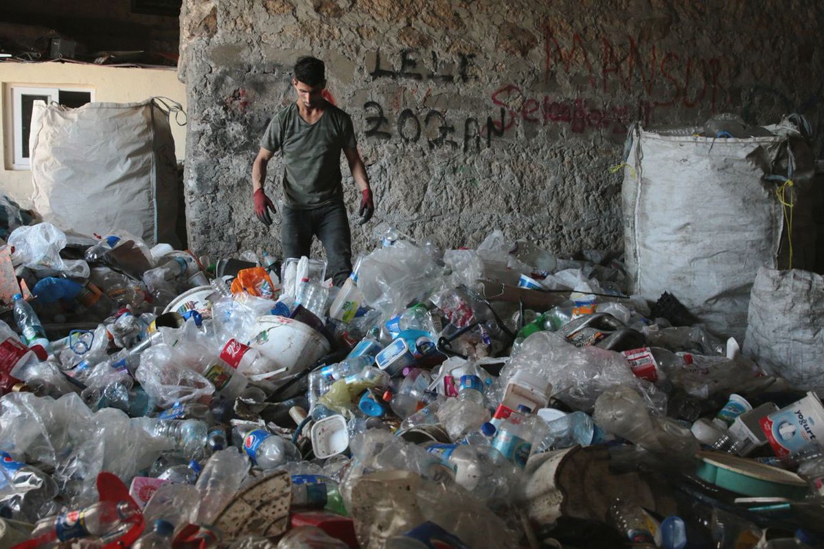 Kent, doğa ve insanı çok yönlü çelişkiler bağlamında tartışmadığımız bir yaşam mümkün mü?

<a href="/bedizyilmaz1/">byb</a>’ın kaleme aldığı "Doğa Kent İnsan: Zıtlık mı Uyum mu?" çağrısı, fotoğraf ve videolarınızı bekliyor.

Başvuru: sehrebak.org

📸 Raziye Köksal Kartal

<a href="/anadolukultur_/">ANADOLU KÜLTÜR T.</a>