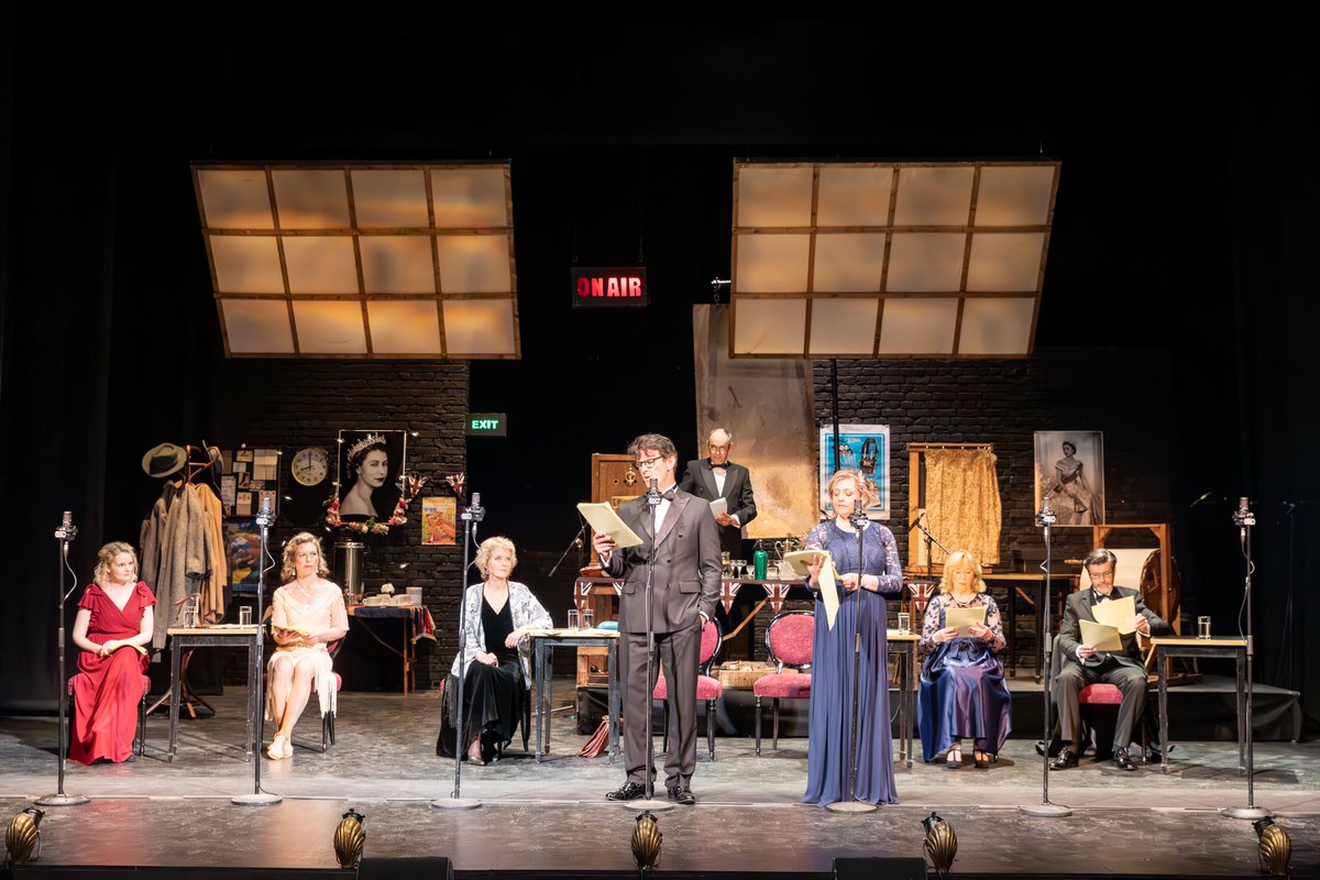 TheatreWindsor's tweet photo. 📸 Opening night: The 'fabulous', 'hilarious' On Air production of Noel Coward's Blithe Spirit. There's still plenty of time to enjoy this 'high spirited' and 'unique' play.

📅 16 - 20 MAY
🎟 https://t.co/x1wHXlrBaE

Photos: Simon Vail. https://t.co/WAMj3iK8U6