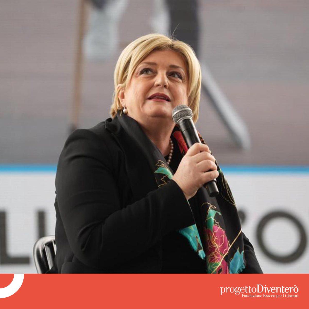 FondBracco's tweet photo. Fondazione Bracco ha portato “Mind the Stem Gap” all’evento “Stadi Generali dell’Orientamento”.  Con il nostro videogioco abbiamo fatto scoprire ai più giovani le grandi scienziate del passato, sensibilizzandoli sulla parità di genere. Scopri l’evento 👉🏻https://t.co/FL3OqdT53Z https://t.co/oDZrdYw6W1