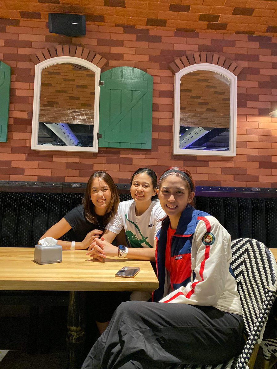 peanuts_uy's tweet photo. RAAGAS TRIO.😍
At the DLSU LS thanksgiving dinner.💚 https://t.co/TBqtfSAcBC
