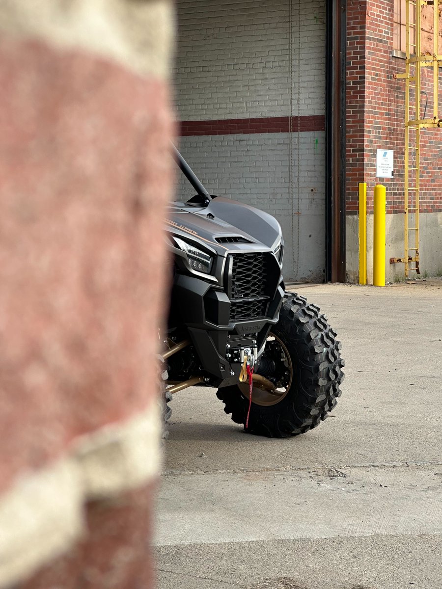 🎬 Get ready for an electrifying experience! ⚡RoboTire's been working on something... adventurous... for next week's 🤖 #Automate show!  Kawasaki's booth 4023 is where you'll see something that's never been done before!