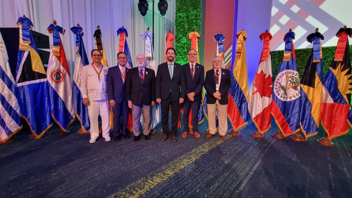 CDARepArg's tweet photo. 🇩🇴#CDAPresente
"Foro conjunto Aduanas Grupo Regional del Sector Privado FCA-GRSP 2023 "
Participa el Presidente @gerardo_pardal y el Vicepresidente del Área Cono Sur de @ASAPRAOficial Oscar Dhers. https://t.co/65EblNaNbZ