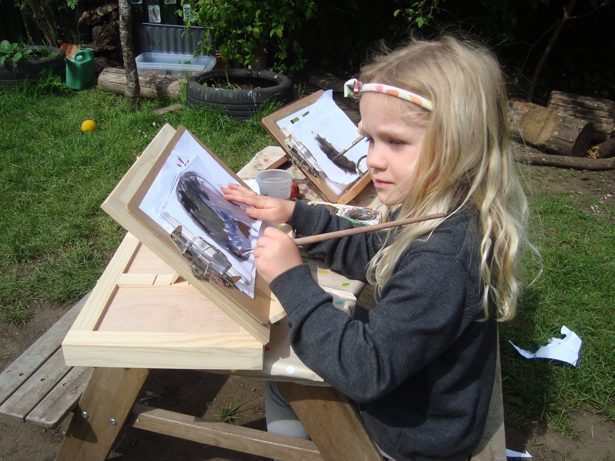 ELPSnursery's tweet photo. "I need spaces that are adaptive and responsive to my interests both outdoors and indoors" (Rta 2020)
#beingme 
"We are like real life artists, lets make an art show!" https://t.co/okyViIMc02