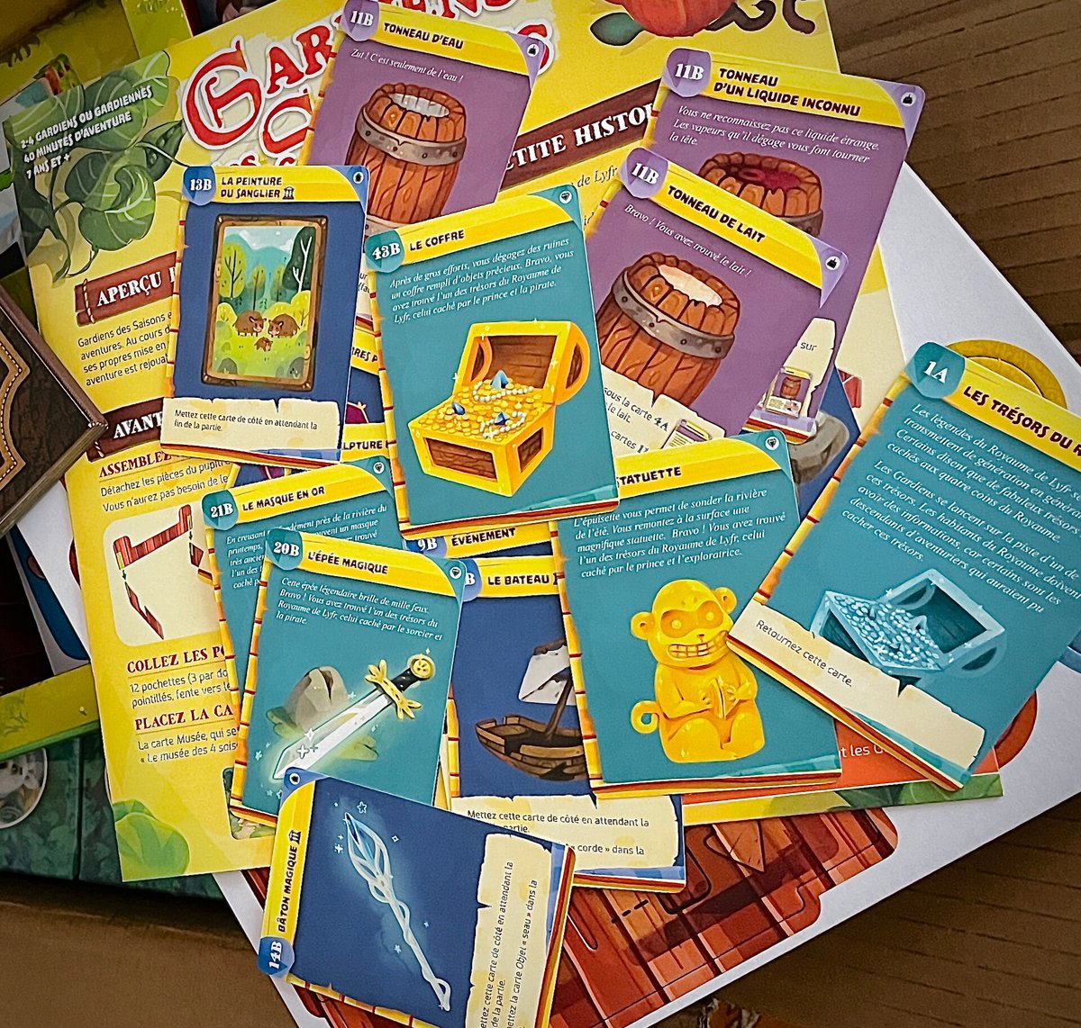 Props pour le jeu "Gardiens des Saisons" chez @Spacecowkids 

Info+ :
🎲Un jeu d' Anaïs Raynaud Julien Sentis
🖌️Illustré par Vincent Joubert et Seppyo