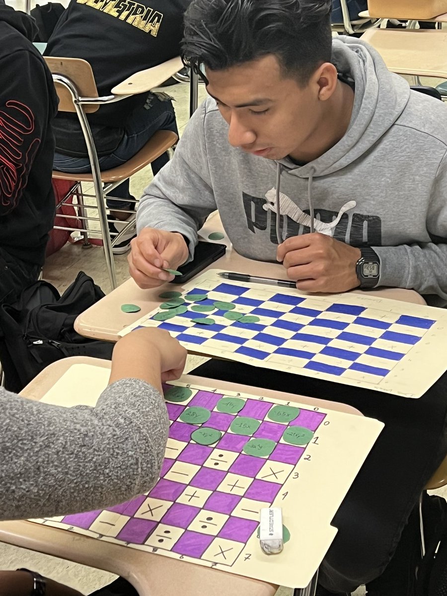 DouglasByrdHS's tweet image. Rosales Math 2 students working on their final projects. @kbwilliams76 #FinalPush