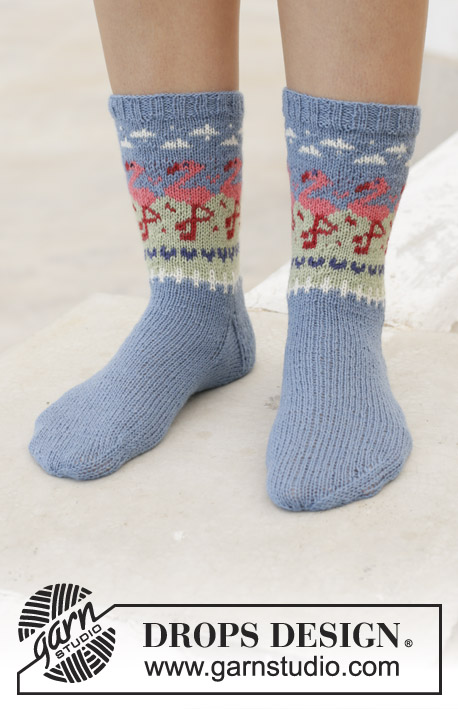 knitting_galore's tweet photo. New #Knitting Pattern: Flamingo Parade Socks by @Garnstudio! https://t.co/rYkt4WZBre #knittingpattern #freepattern #Knit https://t.co/GIwqB4ITlA