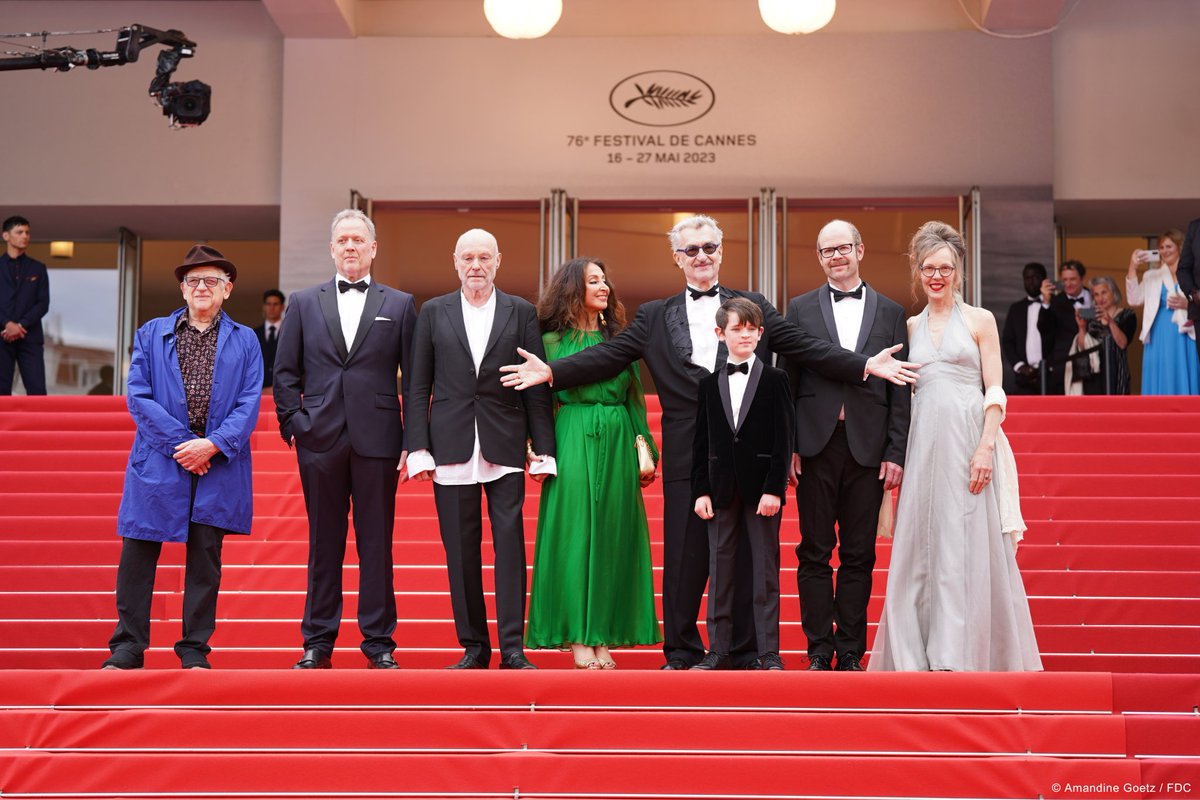 ✨ Montée des Marches de ANSLEM de WIM WENDERS
-
✨ Red Steps of ANSLEM by WIM WENDERS #Cannes2023 #SéanceSpéciale #SpecialScreening #OfficialSelection