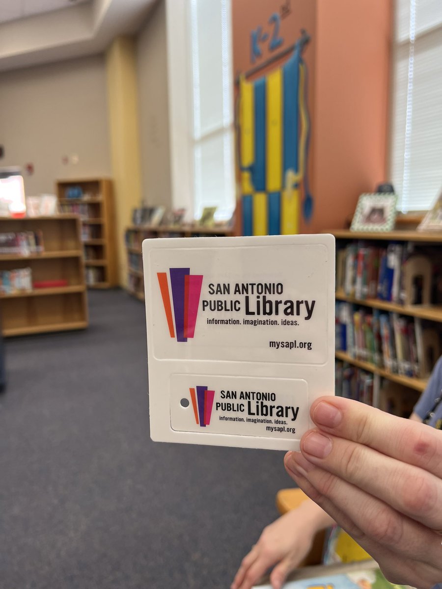 Students @nisdkrueger get to hear about all the great summer events and opportunities at @mysapl, & about how they can get their own library card! Partnerships between school & public libraries provide more opportunities for kids & families! #NISDLibraries #NISDIgnited @nisd