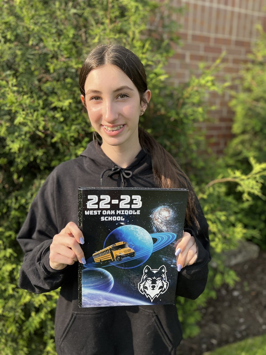 The yearbooks have arrived! This year our cover was designed by 7th grader, Danielle. We can’t wait for distribution day! <a href="/DLDistrict76/">Diamond Lake District 76</a> <a href="/mr_pedersenwoms/">Brandon Pedersen</a>  #sparkleon #D76diamonds
