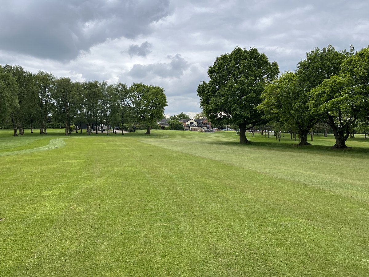 Wow. The course looks amazing. This summer is going to be great at Astbury 👍🏻 #cheshiregolf