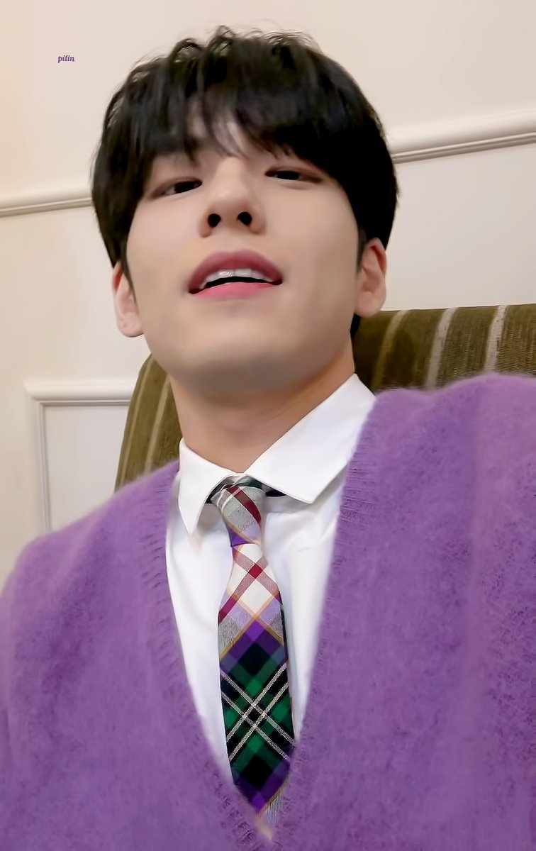 pilin428's tweet photo. #WONPIL #원필  
200226 https://t.co/Sjkqkr1Y8q