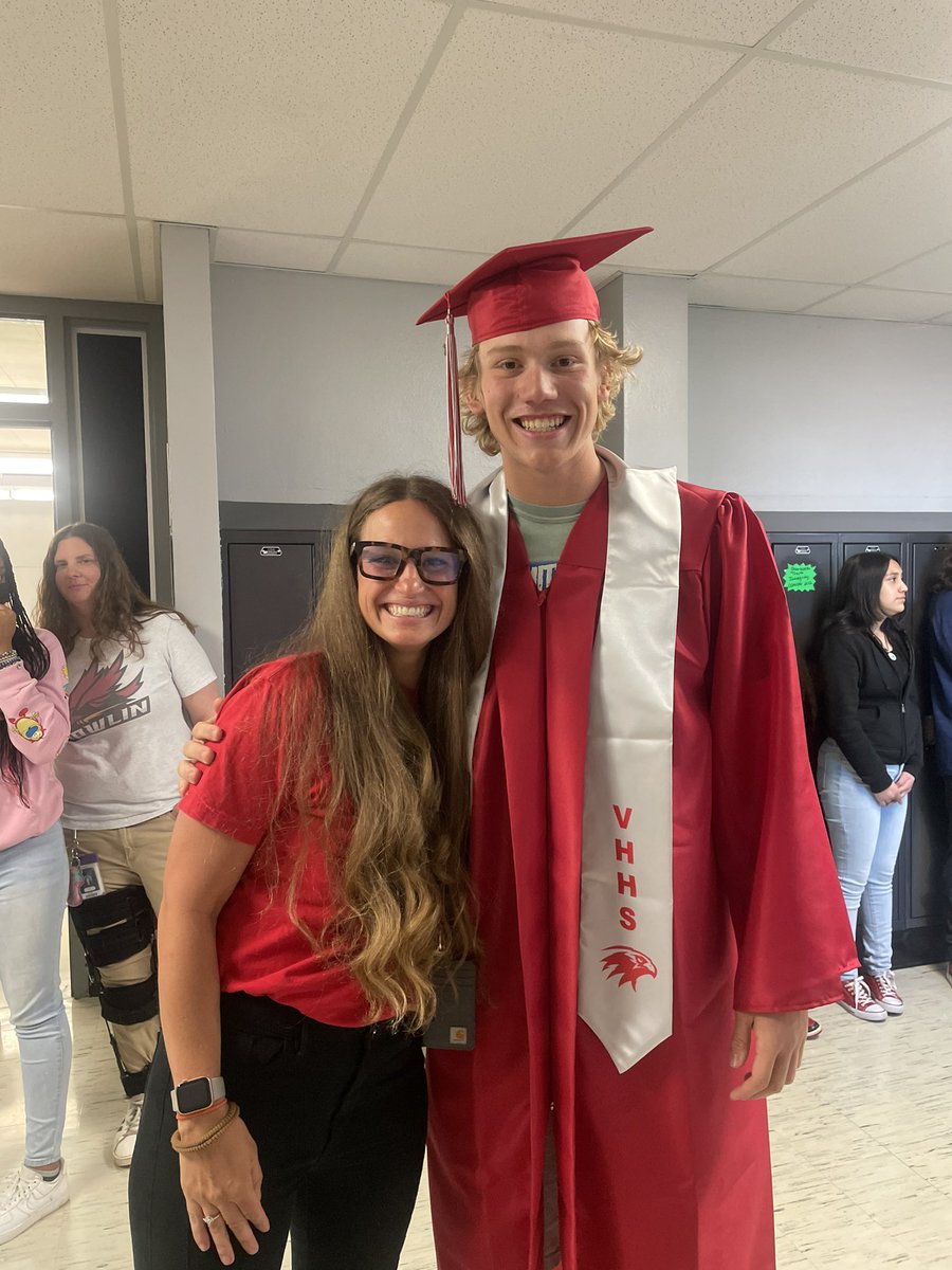 Mrs. Hefta tweet media