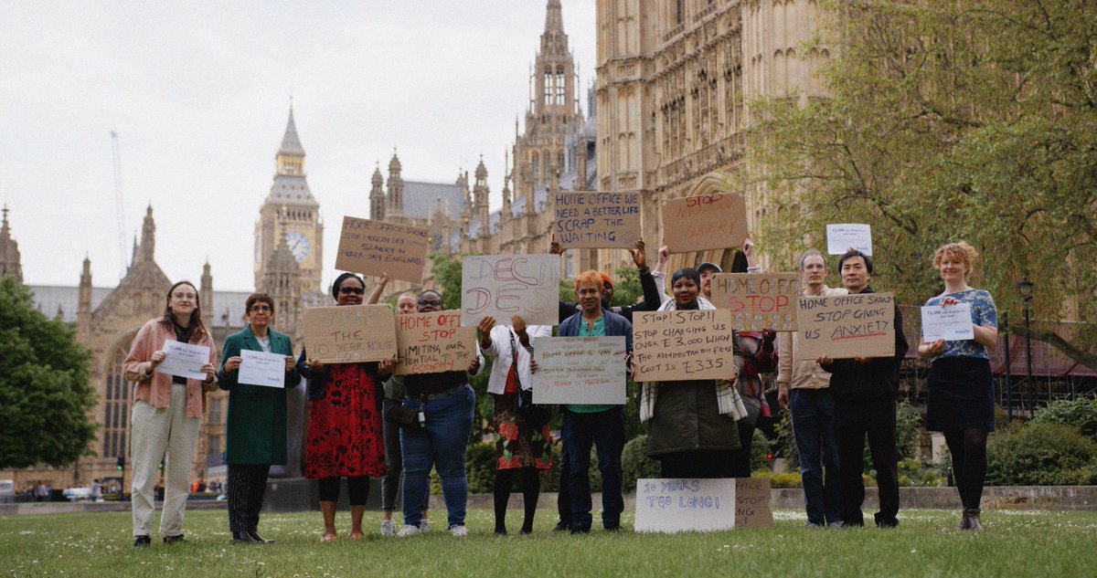 ellaabraham's tweet image. We took our campaign to parliament today to tell this govt we need shorter &amp;amp; more affordable routes to settlement. No one should have to wait 10, 20 or even 30 years before they have the right to stay here permanently. Proud to work with such an amazing group of people.