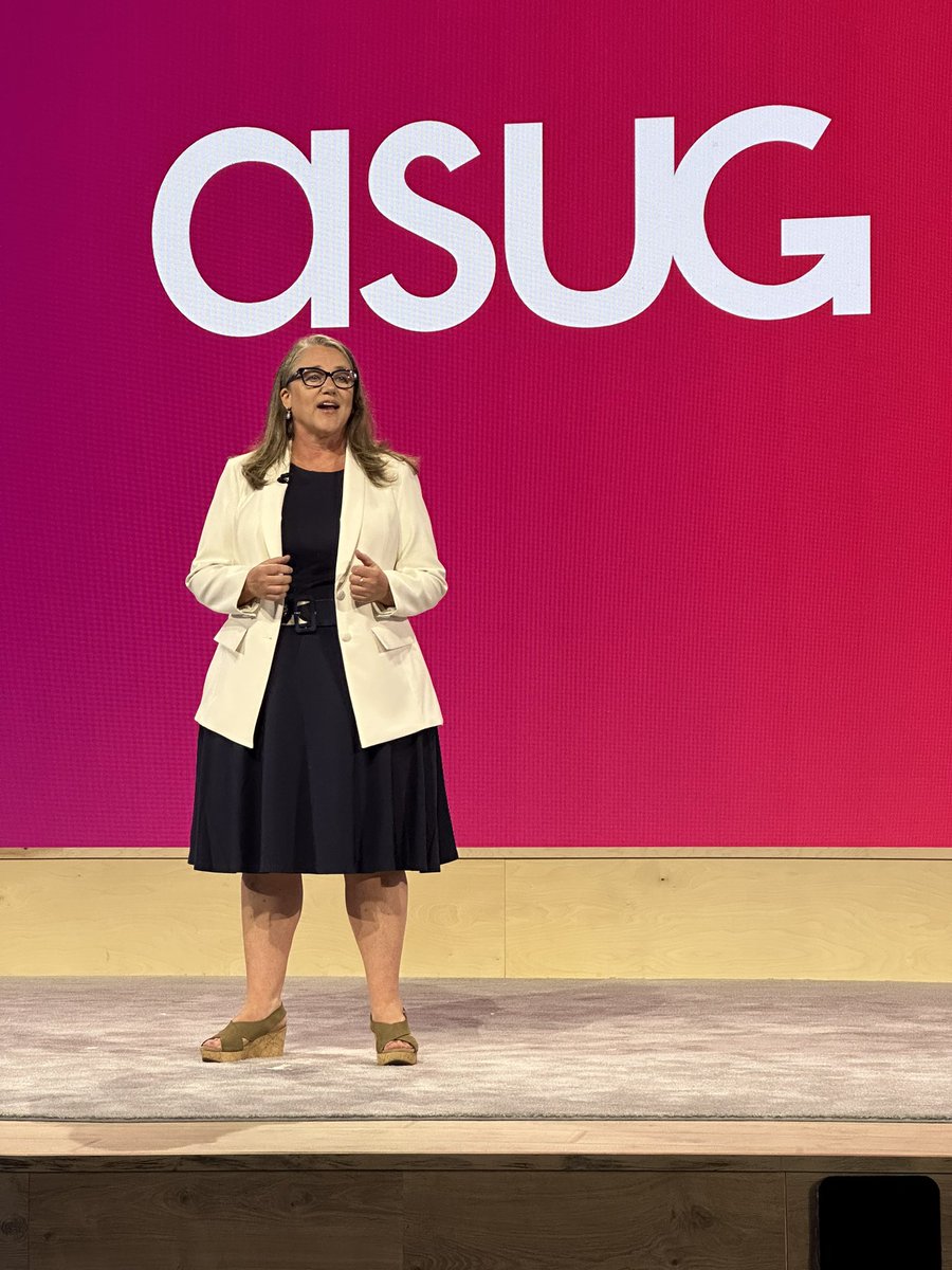 substring's tweet image. Pizza as a Service, very nice… from Tara Gambill with MOD Pizza and #ASUG Board.