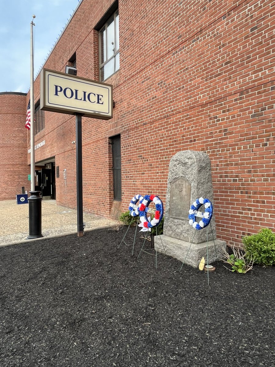 Thanks to all those that came out to join us for our annual Police Memorial Service <a href="/everettpolicema/">Everett Police</a>. It’s important that we take the time to remember all those that made the ultimate sacrifice and our departed brothers &amp; sisters who served at EPD and are no longer with us. 🙏💙