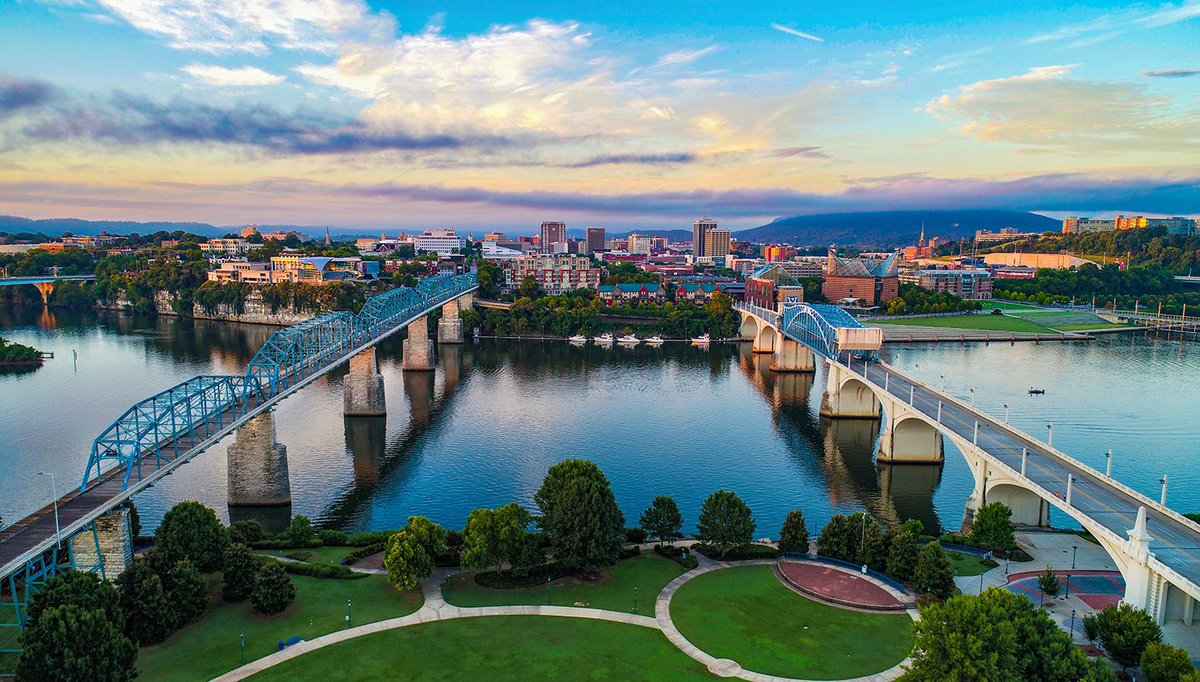 Home to the Chattanooga Mocs, what a beautiful place. You can tell it’s called Scenic City for a reason 🏞 @GoMocsFB x #ScenicCity423