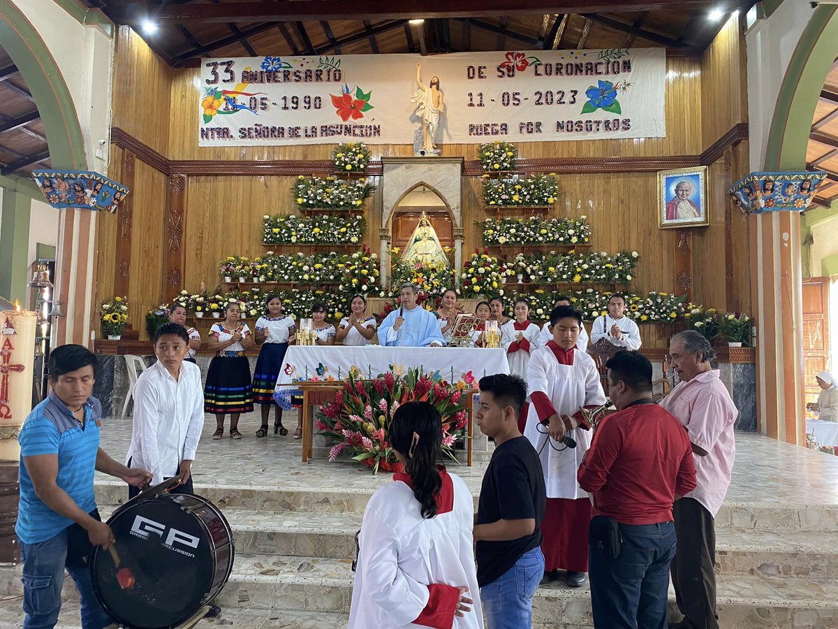 XHVXTabasco's tweet photo. 🔴#Entérate II Da inicio la enrama en honor a la "Virgen de la Asunción de María" en #Cuplico. 📿✝️⛪ https://t.co/eSht3zSRGF