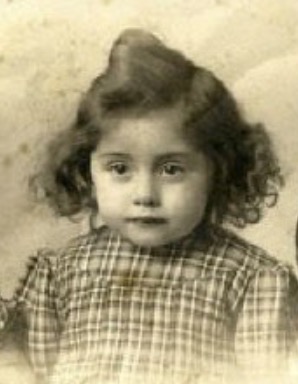 AuschwitzMuseum's tweet photo. 17 May 1938 | A French Jewish girl, Arlette Sokolski, was born in Douai.

She arrived at #Auschwitz on 17 September 1942 in a transport of 1,048 Jews deported from Mechelen / Malines. She was among 717 of them murdered in gas chambers after the selection. https://t.co/xo3oguhf1B