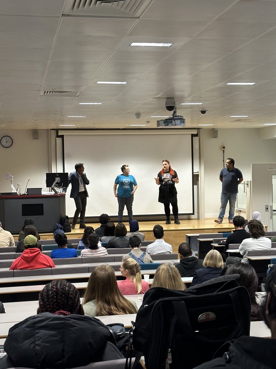 BirkbeckUoL's tweet photo. Our Offer Holder Day is in full swing! Great to see so many of you here to find out more about student life at Birkbeck, your course, and whether BBK is for you! ππ¦ #helloBBK https://t.co/qzPDnFsJM4