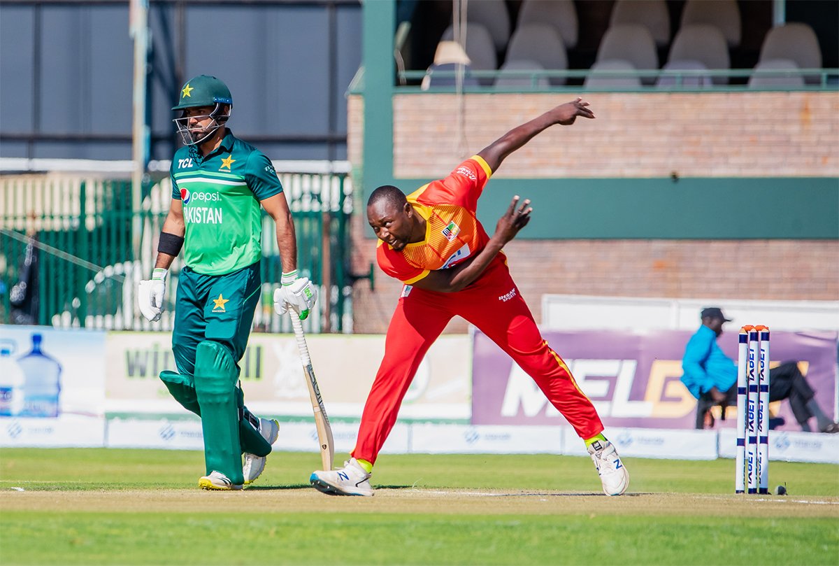 ZTNPrime's tweet photo. #1stOneDayer RESULT | Zimbabwe Select won the first one-day match against Pakistan Shaheens by 24 runs to take a 1-0 lead in the six-match series.
#GetThePicture #ZTNSport #ShaheensInZim #Chatara #Burl #Evans https://t.co/0DYRIK71ta