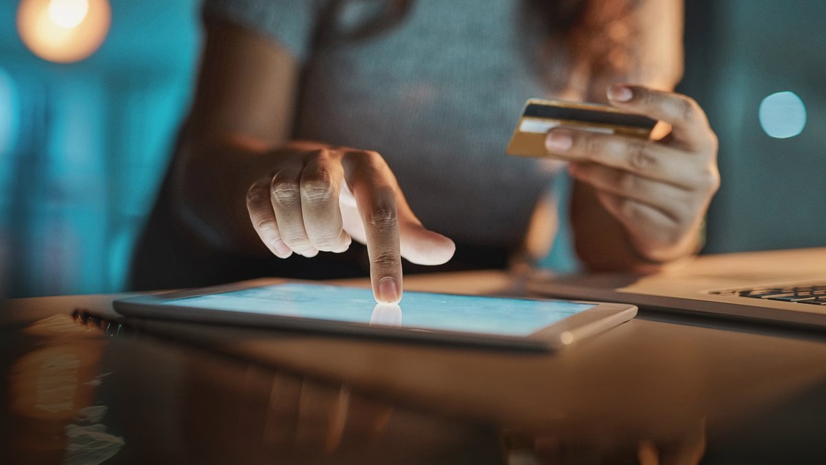 Real-world deployments of the Guidewire Digital Payments Solution developed by Guidewire and One, Inc., have helped insurers reduce operational processing expenses by as much as 70%.  hubs.la/Q01Qcv_L0