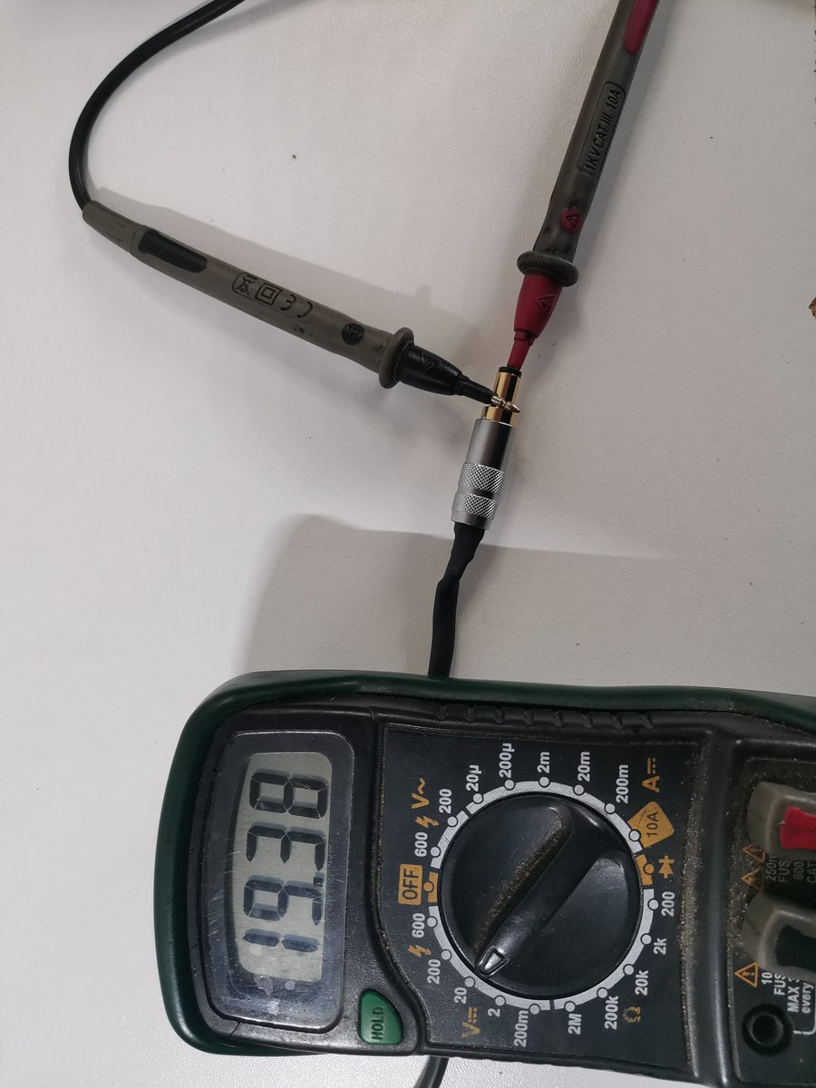 Stopyz's tweet photo. Diy power jack for Lenovo 120W re-used power supply 19,5V DC

#usedPCparts #Linux #Alpine_Linux #TRIИITY https://t.co/gHtf9Ezmxh