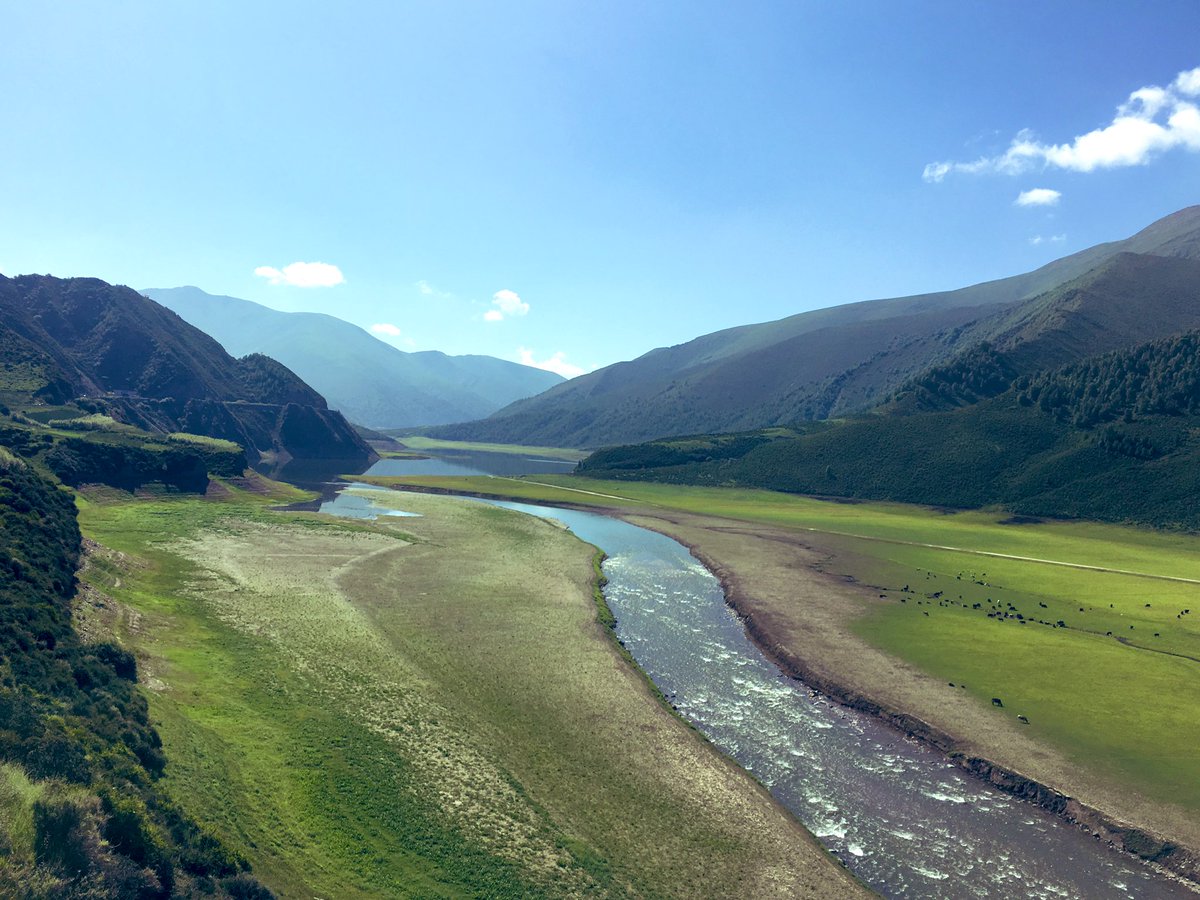 fkjacksom's tweet photo. 2018年，227国道，青海省大通县宝库河谷，壮美河山！ https://t.co/6UGdjJK30U