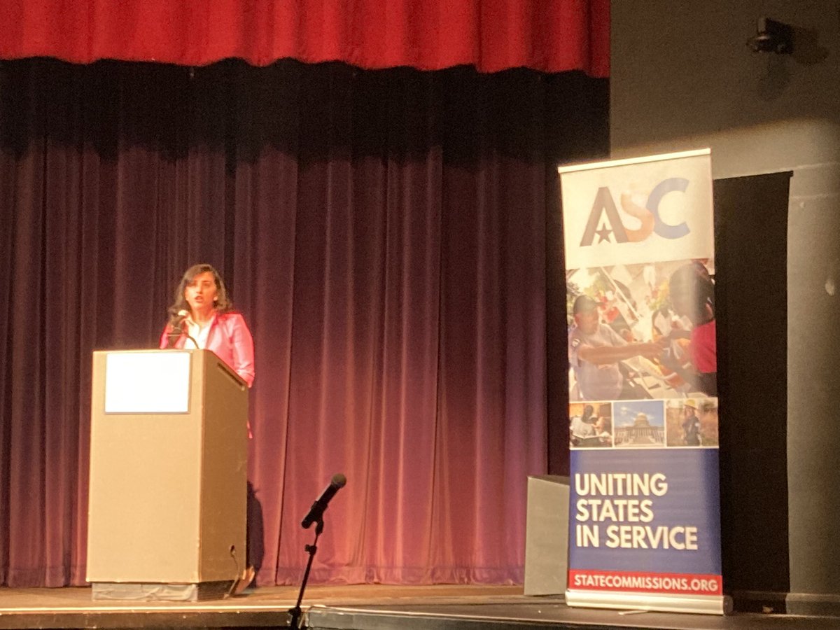 Director of @AmeriCorps State + National, Sonali Nijhawan, is closing out @statecommission #EasternService conference sharing the story of Stockton Service Corps & how local youth truly shaped the design of that #serviceyear initiative to address community needs! @states4service