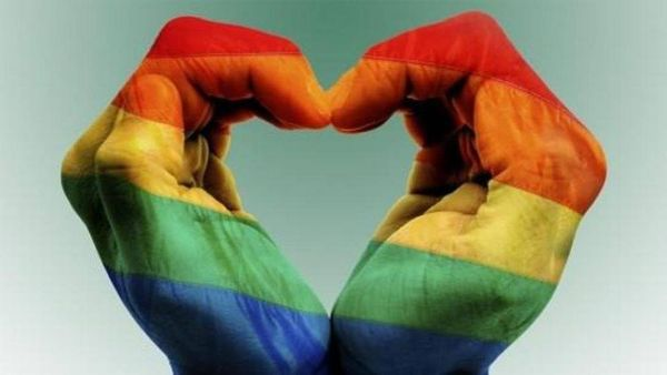 CHantalHabs's tweet photo. 17 mai la Journée mondiale contre l'#homophobie, la #transphobie et la #biphobie
🏳️‍🌈❤️🧡💛💚💙💜 https://t.co/1LqVjKNqN9