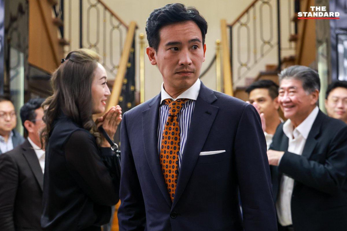 thestandardth's tweet image. ‘มั่นใจเอกภาพ จัดตั้งรัฐบาลได้’ ปิดฉากพูดคุยจัดตั้งรัฐบาลก้าวไกล พร้อมนัดสื่อแถลงพรุ่งนี้

#เลือกตั้ง2566 #เลือกตั้ง66 #จัดตั้งรัฐบาล #รัฐบาลก้าวไกล

ภาพ: ศวิตา พูลเสถียร