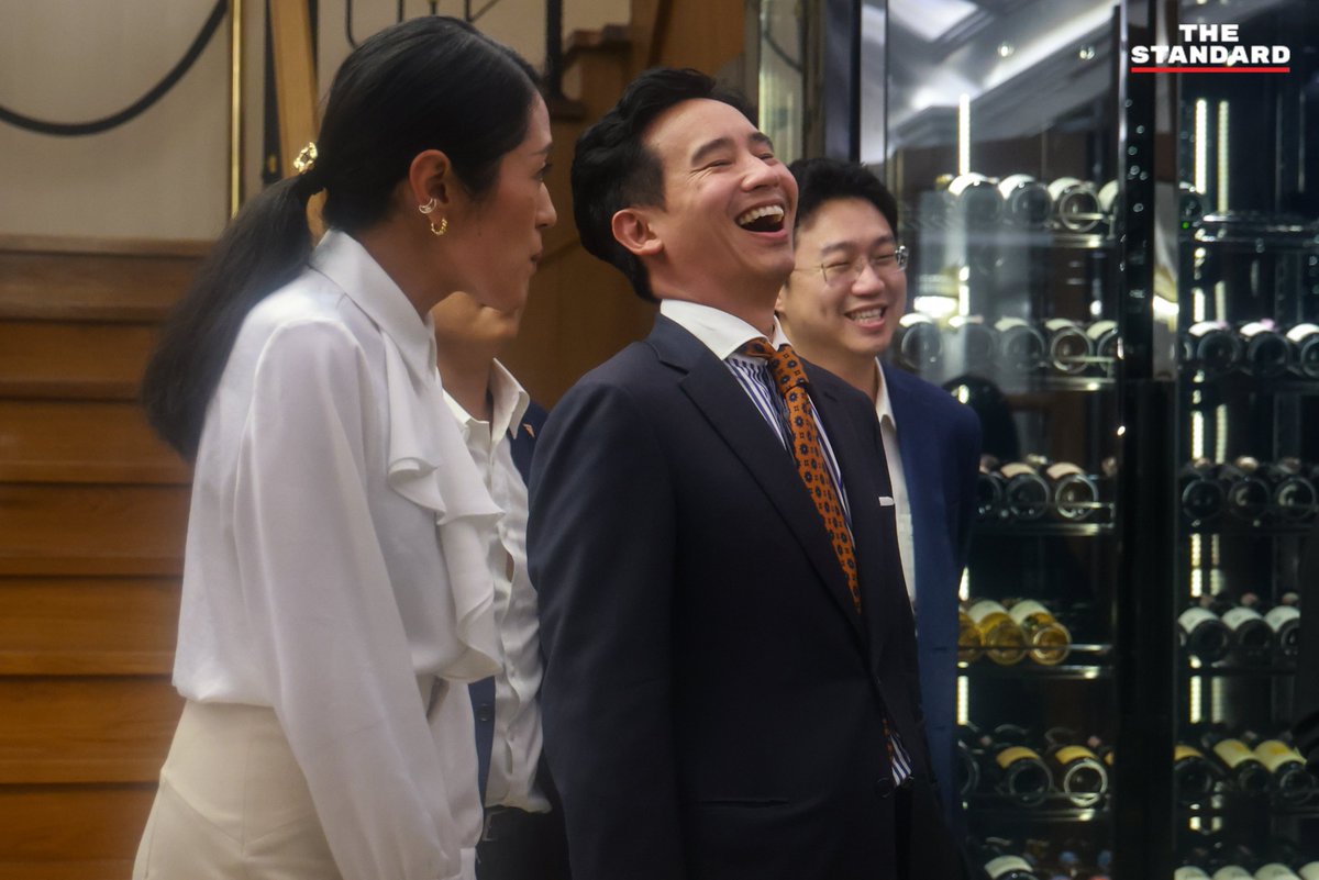 thestandardth's tweet image. ‘มั่นใจเอกภาพ จัดตั้งรัฐบาลได้’ ปิดฉากพูดคุยจัดตั้งรัฐบาลก้าวไกล พร้อมนัดสื่อแถลงพรุ่งนี้

#เลือกตั้ง2566 #เลือกตั้ง66 #จัดตั้งรัฐบาล #รัฐบาลก้าวไกล

ภาพ: ศวิตา พูลเสถียร