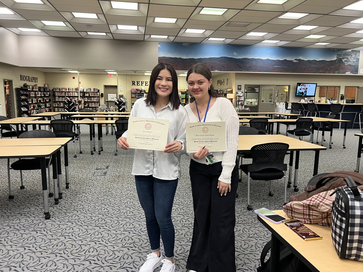 bauscham's tweet image. Congratulations to the 2023 LHS Seal of Biliteracy recipients! @LOWLT @LHSWildcatsLex1 #SealOfBiliteracy @LexingtonOne