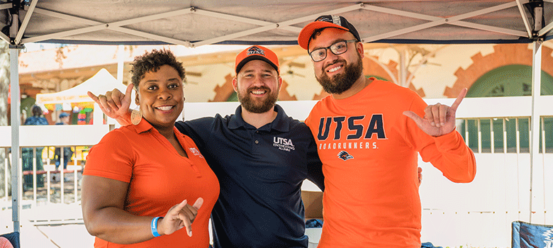 UTSA's tweet photo. Graduating Roadrunners, make sure you're connected to the Alumni Association! The Alumni Association offers many opportunities for fun, and a connection to a network of approximately 150,000 alumni around the world.
Learn more: https://t.co/IN6zA9734u
#UTSA #UTSAGrad https://t.co/4HvyZSAiBG
