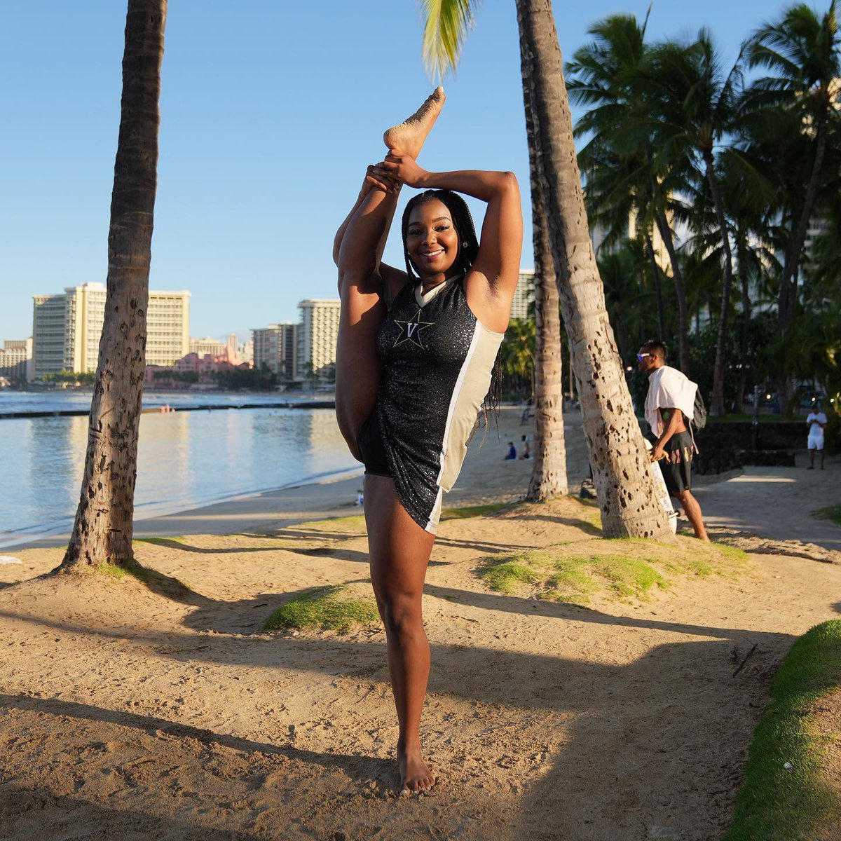 VandySpirit's tweet image. Hope everyone’s summer is off to a great start ☀️

⬇️ Comment below where you’re spending your time away from campus!

#AnchorDown • #VandyDance