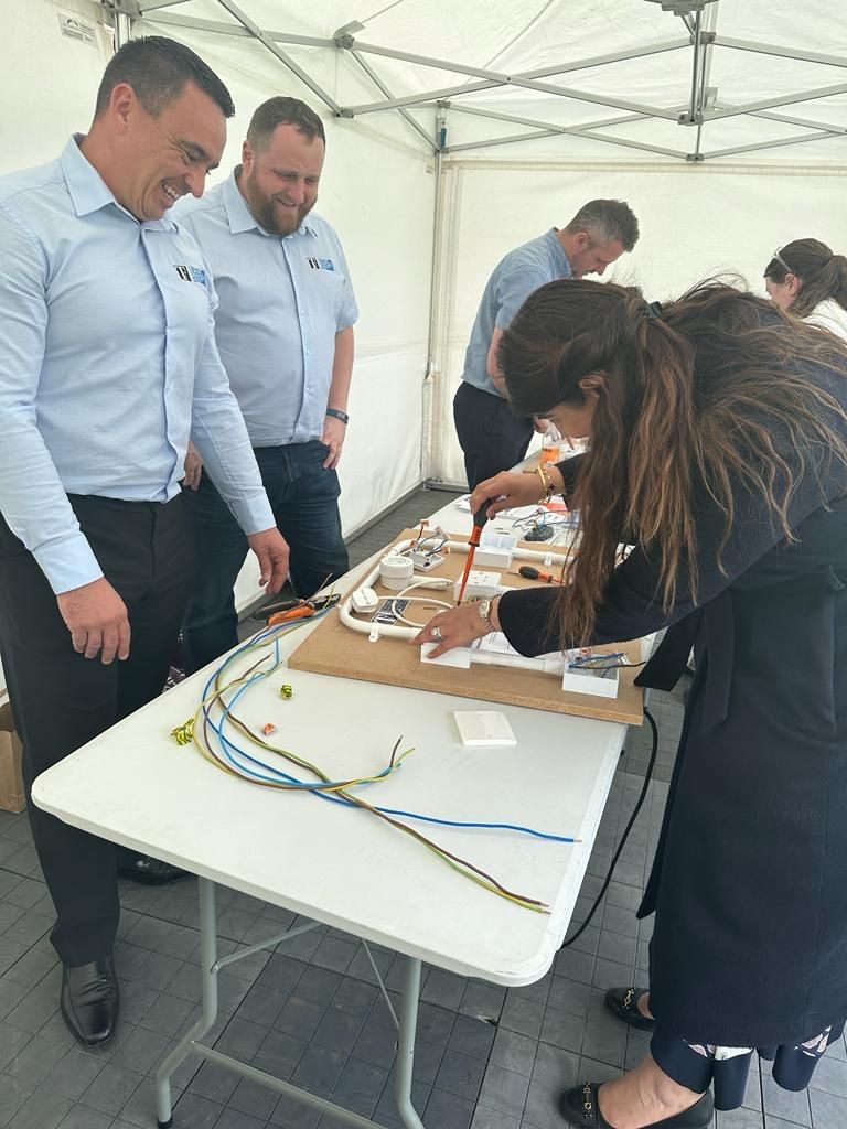 DrPamGosal's tweet photo. Great to see @nfrc_scotland @CofGCollege @EdinburghWH @scottradbuild @mywowscotland @BE_STbuild @CODAEH @StoneFederation @sectt628   outside the Scottish Parliament today. 

I learnt the tricks of the trade🔨 &amp; heard about the need for both traditional &amp; modern skills. https://t.co/BU5gFExWeo