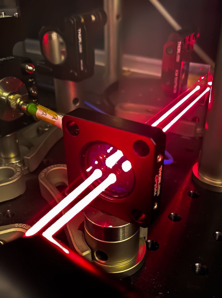 AION atom interferometry detector (@aion_science) on Twitter photo Second place in our grad student photo contest went to Elizabeth Pasatembou <a href="/pasatembou/">Elizabeth Pasatembou</a> from <a href="/ImperialPhysics/">Imperial Physics</a> <a href="/imperialcollege/">Imperial College London</a> for her entry: 'Two beams from an acousto-optic modulator used to cool atoms to extremely cold temperatures' 📸 Second place in our grad student photo contest went to Elizabeth Pasatembou <a href="/pasatembou/">Elizabeth Pasatembou</a> from <a href="/ImperialPhysics/">Imperial Physics</a> <a href="/imperialcollege/">Imperial College London</a> for her entry: 'Two beams from an acousto-optic modulator used to cool atoms to extremely cold temperatures' 📸