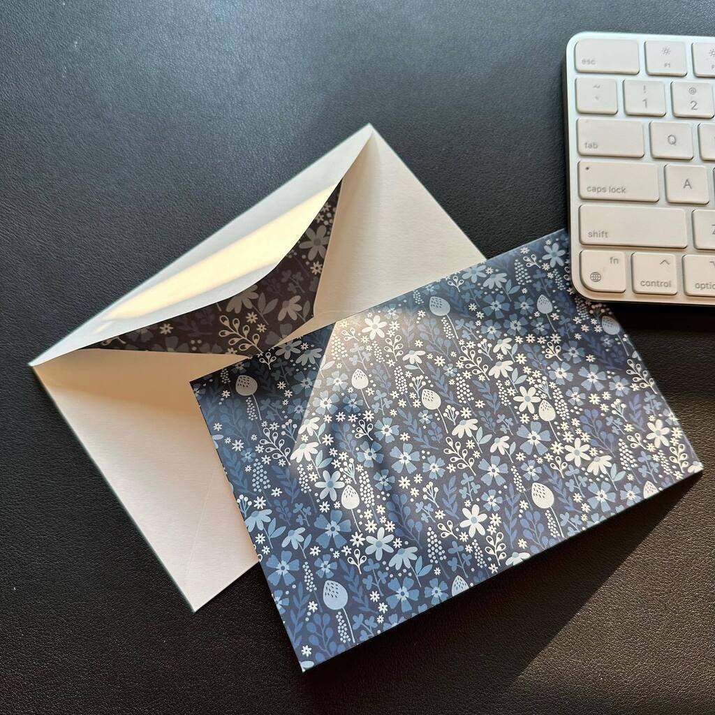 JonPlotner's tweet image. One thing my mom did so well … writing handwritten notes to people. 

I’m attempting to write a note a day to someone to encourage or thank them for making an impact on my life or on other person. I am pretty sure I can spare $.63 and 5 minutes of ti… instagr.am/p/CsWTeSLx4Ty/