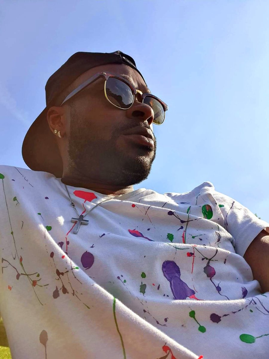 Pinky_Pinkos's tweet image. Vitamins D season 🌅🌞 #Spring23 #Summer23