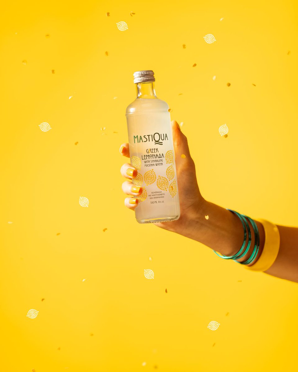 grecoroots's tweet photo. The ultimate drink for hot days! ☀️ Greek lemonade with sparkling #Mastiha water! 😃Natural aromatic crystallized resin, mastiha, has been revered for its healing properties. The combination with lemonade makes it simply fantastic!! #mastihawater #grecoroots #qualitygreekproducts https://t.co/fJX5wpQjic