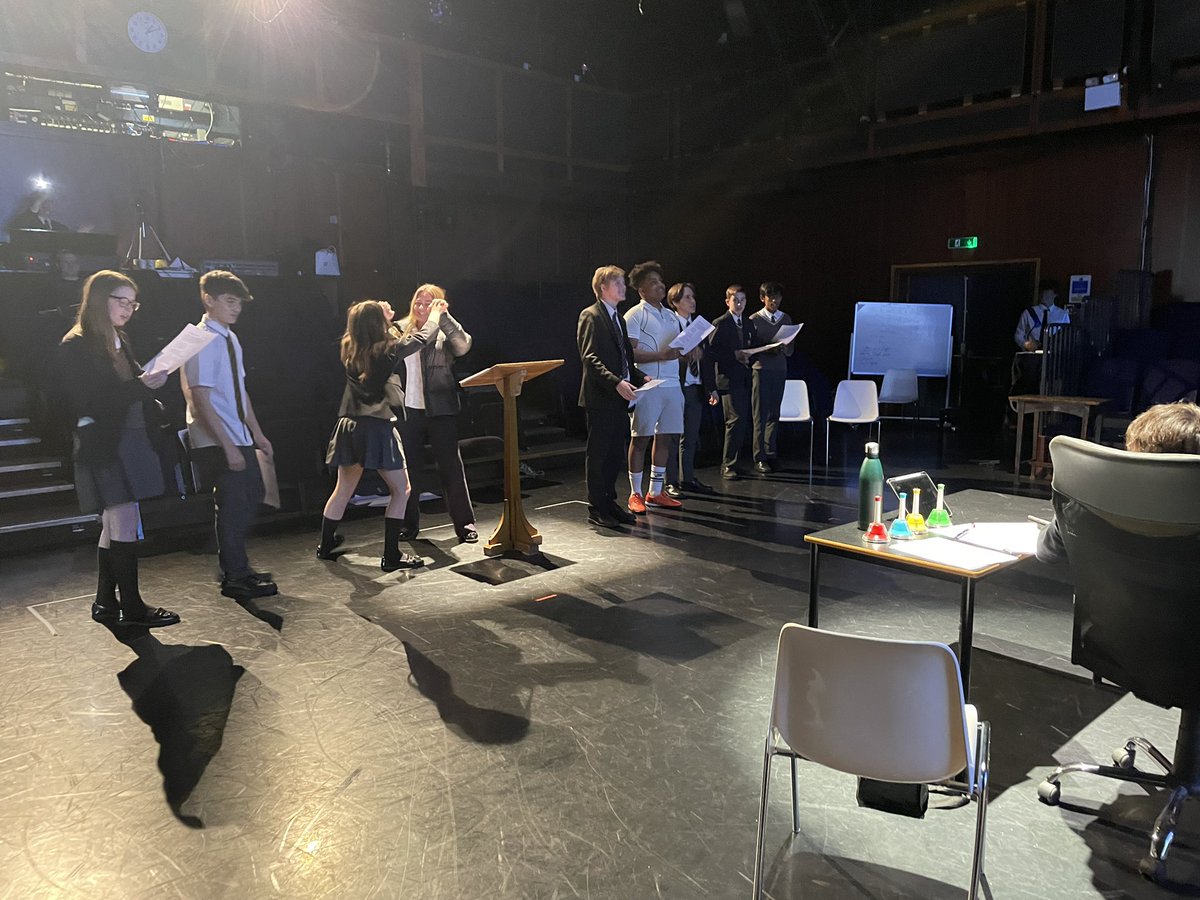 ElthamMoffat's tweet photo. There was A LOT going on today! A really lovely start to the day with the year 13s leavers assembly. Certificates were given out, speeches were given musical chairs was played. 
⭐️🐤⭐️🐤⭐️
Lunchtime:
House musical auditions
Y7 house maths 
AND
More house art 
Moffateers you ROCK https://t.co/blrjSVTXeX