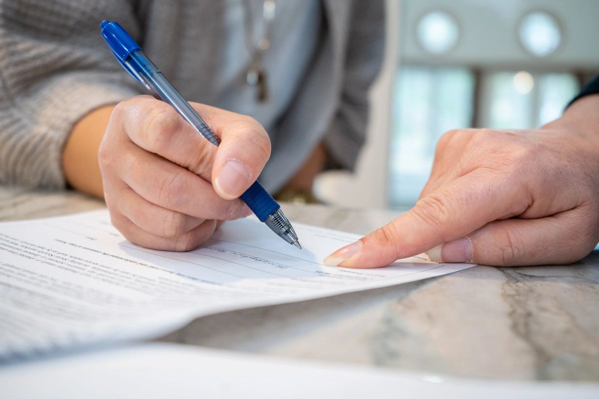 BoostTelecom's tweet image. Looking to sell your #CellTowerLease? Some people prefer the lump sum instead of month-to-month payments, and if that's the case, we'd love to be your advocate to ensure you're getting your worth! Don't hesitate to reach out to the pros: +113104096614. #BoostFinancialTelecom