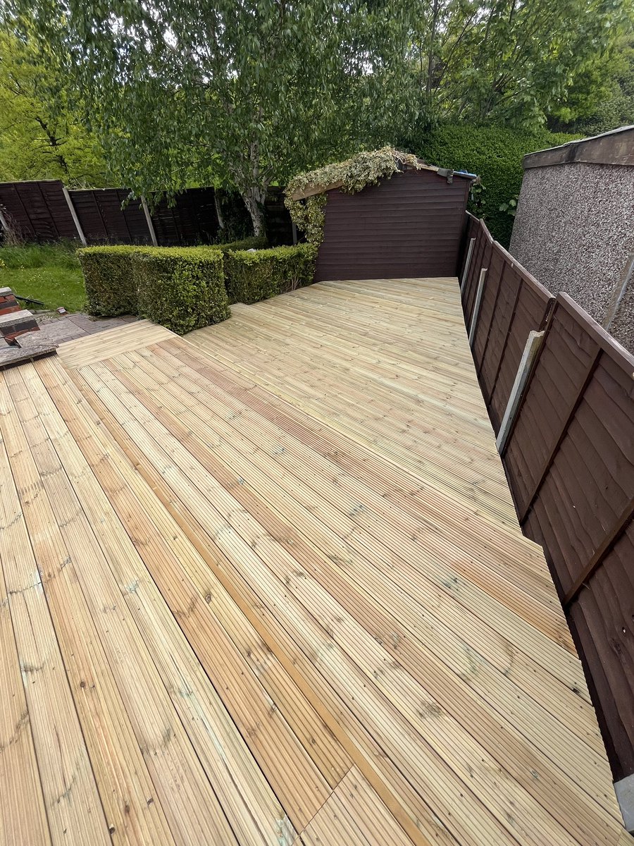 #arbordeck treated timber decking installed 2 1/2 days
#reddish Stockport. 
@_arbordeck timber decking boards and @howarthtimber suppliers 💪💪👍