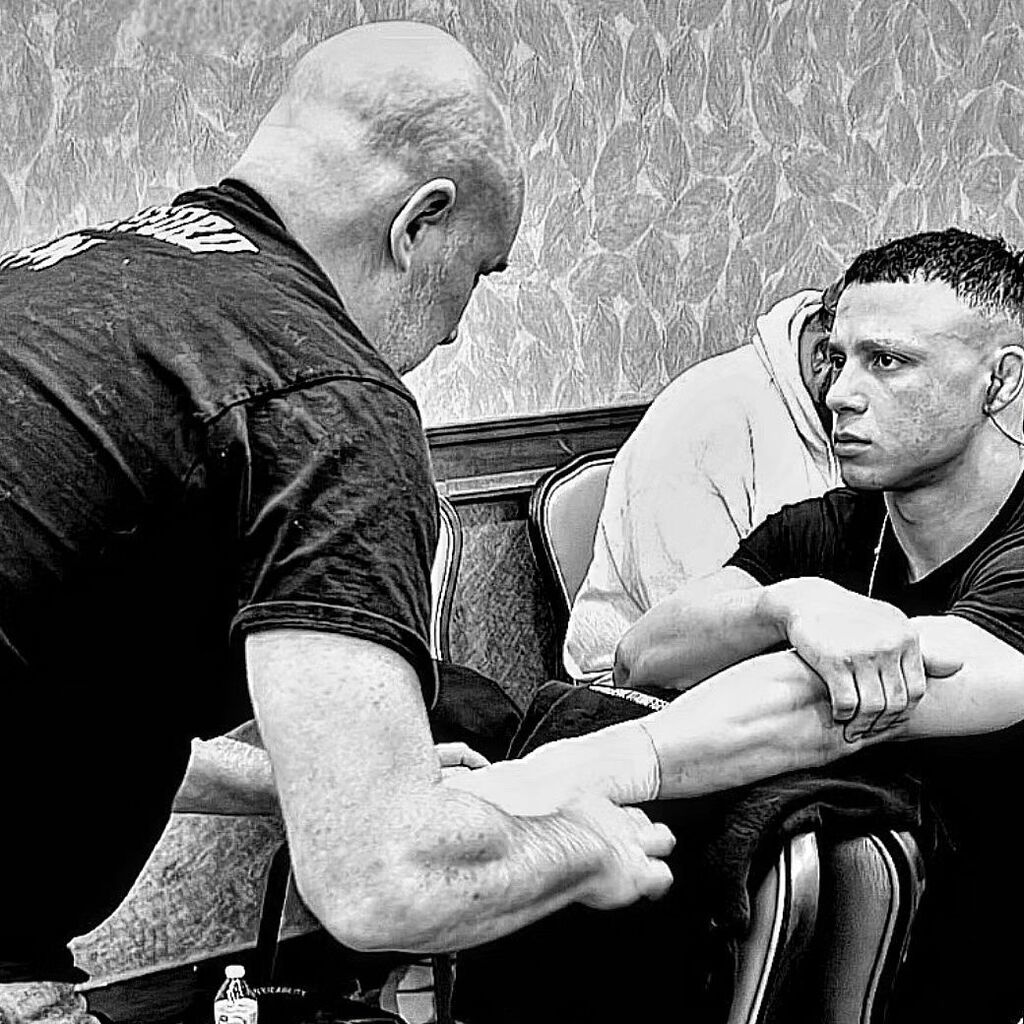 Any interest in a "The Relentless" Alonzo Turner fight shirt/hoodie?

Please drop a like or comment so we can gauge interest. More details to follow this week!

@revolutionfandf <a href="/ohiommanews/">Ohio MMA News</a> <a href="/pclsdistrict/">Painesville City Local Schools</a>